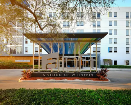 アロフト マイアミ ドーラル ドラールのホテル