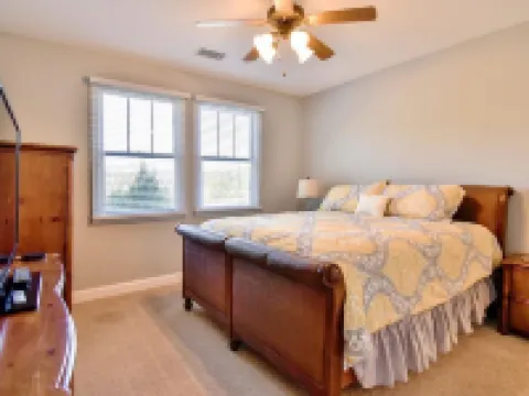 Lake Front Condo @ Waterside Marina. Seasonal Pool, Hot Tub, Club house discount