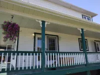 Attractive house perfectly located at crossing river, 10 min to Ottawa!