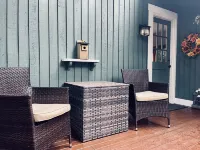 5 minutes to Vasa Park! Family-sized townhome with free parking
