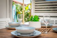 Renovated Beach Villa with Heated Spa & Resort Style Garden only 400m the beach