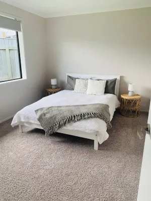 Modern & Spacious 2yo Home Hotels in Whalers Gate