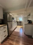 Cozy on Connaught. Central apartment in Halifax - very walkable!