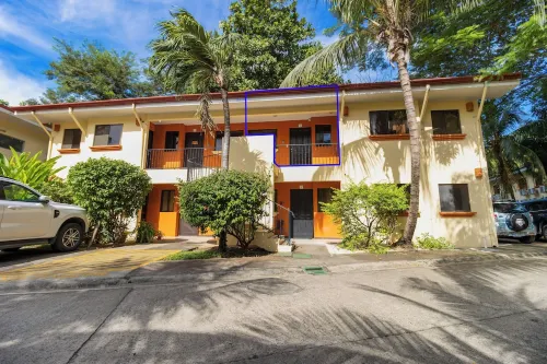 Beachside Bliss: Cozy Condo in Playa del Coco