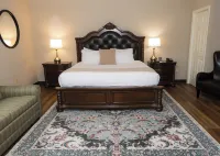 D. Hotel Suites & Spa Hotels in Hampden County