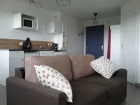 Beautiful studio near the sea (the pontoon)