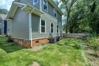 Luxurious Ladson House-B in Greenville, South Carolina Grace Church - Downtown 주변 호텔