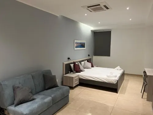 Stay at 9020 Hotel a St. Paul's Bay