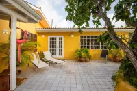 Villa Seaside is a cozy and authentic holiday home at the Caribbean Ocean.