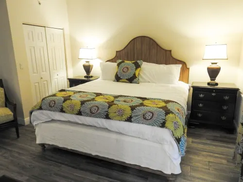 You'll love this remodeled Grande Bay one-bedroom