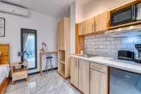 Modern Apartment in San Jose Downtown with patio!