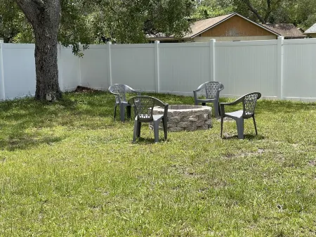 Weeki Wachee Springs Pool home Mermaid Getaway and Family Retreat.