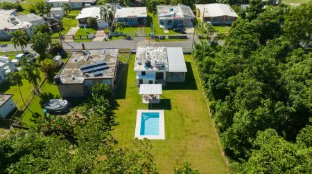 Casa Blanca with Private Pool - Relaxing Retreat