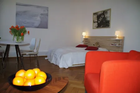 Charming apartment in an ideal location Отели рядом с достопримечательностью «Computer Graphics and Knowledge Visualization»