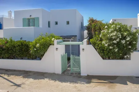 Exceptional Residence 80m2,overhelming view to sunrise and direct access to sea