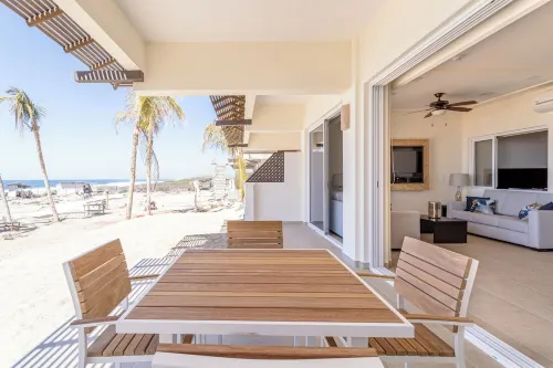 Beachfront Condo in Peaceful Puerto Escondido at Vivo Resort