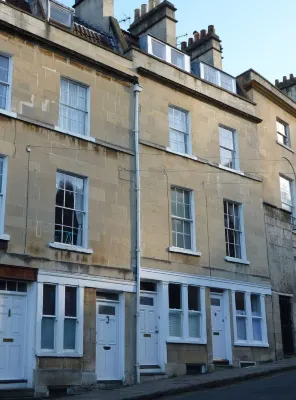 Grade II listed terraced house in Bath, Somerset