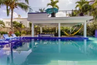 13BR Luxury Beachfront Villa w/ Chef, Pool, Staff - Weddings/Family Reunions