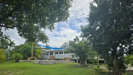 SEA'N STARS - 4 bedroom home with a panoramic view overlooking the Sea of Abaco.