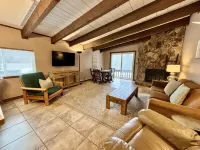 Updated 3 Minute Walk to AF-Large Condo 1168sqft