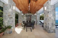 A Large, Modern Villa With Infinity Pool, Spa & Expansive Outdoor Living Space.