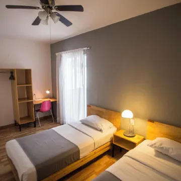 Hostal Tres Central