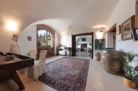 Corte Castello Hotels in Cavaion Veronese