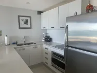 Paradis - Luxurious Apartment with Ocean View and Balcony.