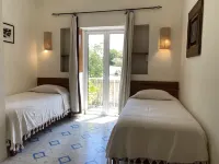 Hotel la Piazzetta Hotels near La Mejorada Park