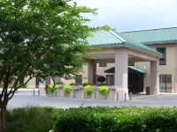Moncks Corner Inn Hotels in Berkeley County