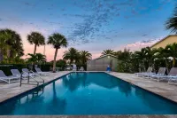 Escape Coastal Resort on Casey Key - Pools