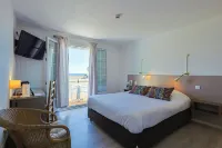 Logis Hotel l'Esterella Hotel a Saint-Raphaël