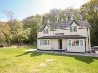 Bwthyn Siliwen Hotels near Eithinog North Wales Wildlife Trust Nature Reserve