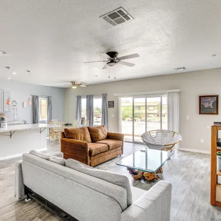 4 Mi to Casinos: Mtn-view Home in Bullhead City!