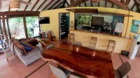 Fare Oviri Lodge - Wifi