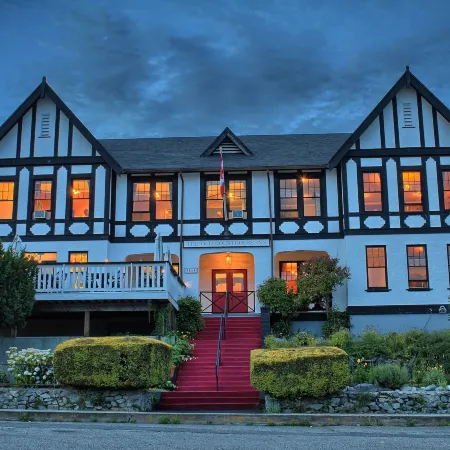 The Old Courthouse Inn