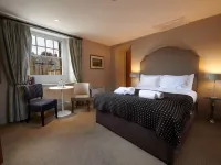The Pilsley Inn - Chatsworth Hotels in Bakewell