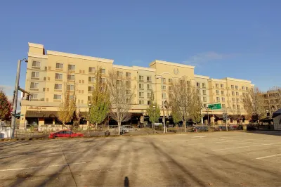 The Grand Hotel - Salem Hotels in Salem