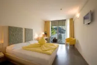 Beach Hotel du Lac Malcesine Hotels in Malcesine