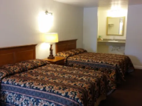 Country Regency Inn & Suites Hotels in Manvel
