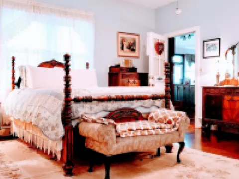 Colonial Beach Plaza Bed & Breakfast Hotels in Colonial Beach