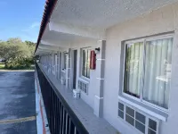 Clearwater Inn Hotels in Safety Harbor