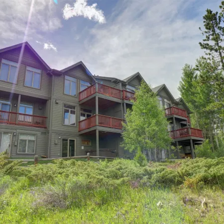 Prospector Point E 4Br 3.5ba 4 Bedroom Townhouse by RedAwning