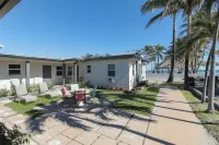 The Dolphin Hollywood