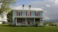 Shenandoah Valley Farm House near BR pkway & Skyline , UVA, Staunton, wineries Hotels near Sherando Lake Group Camp