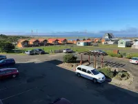 Westport Inn - parking