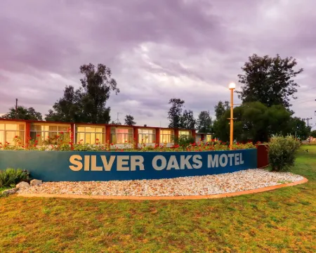 Silver Oaks Motel Hotels in Gilgandra