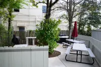 Harmony Inn and Suites 비도르 호텔