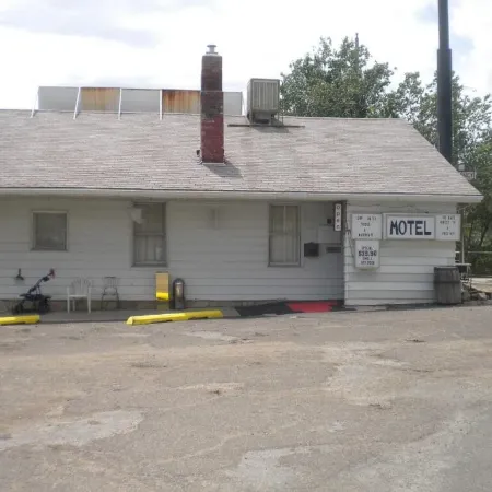 Riverside Motel