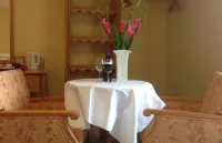 Abbey Hotel - servizio colazione